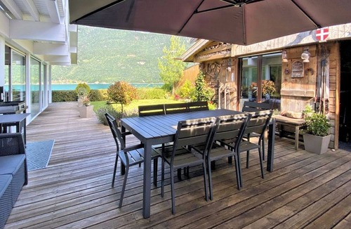 Bredannaz Villa | Maison Lacustre – Maison contemporaine avec vue panoramique sur le lac d’Annecy
