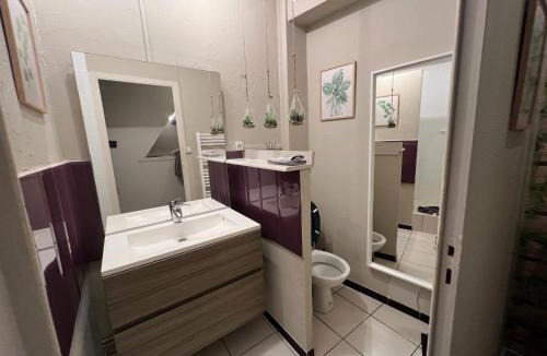Montluel Apartment | Maison Le 22' Lyon Express - A proximité de la La Plaine de l'Ain