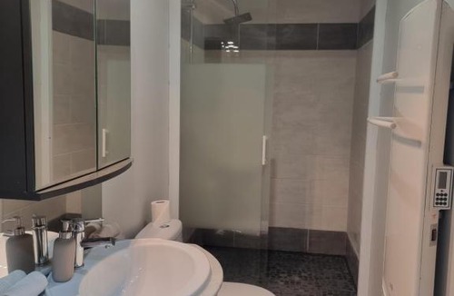 Riviere-Saas-et-Gourby Apartment | Maison mitoyenne avec petit jardinet