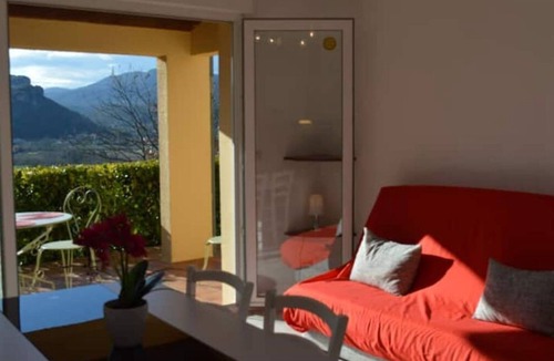 Vallon-Pont-d'Arc House | Maison Mitoyenne Proche du Village