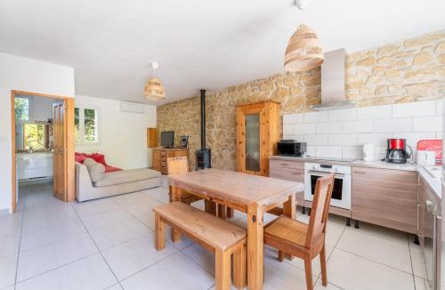 Monteux House | Maison Monteux