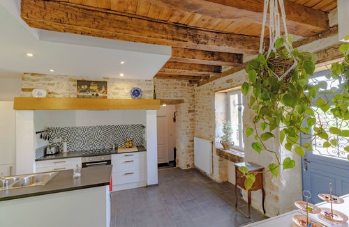 Jayac House | Maison Périgourdine de Caractère, 2-8 Personnes, Piscine, Située au Calme