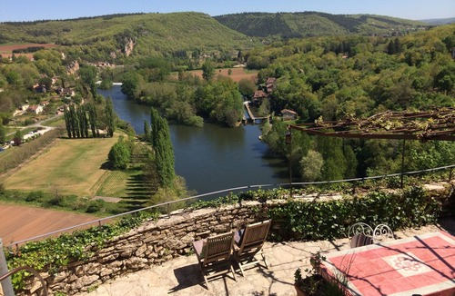 Saint-Cirq-Lapopie Cottage | Maison Panoramique - Charming Stone House perched atop the cliff, Stunning Vista
