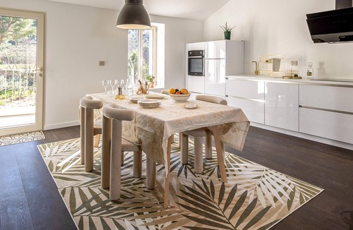 Alleins House | Maison piscine proche Alpilles