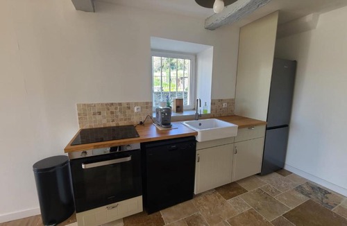 Reauville House | Maison provençale, jardin arboré proche Grignan 4-6 pers, 2 chambres