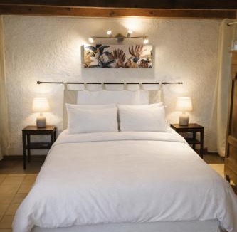 Saint-Montan Apartment | Maisonnette avec piscine - sud Ardèche
