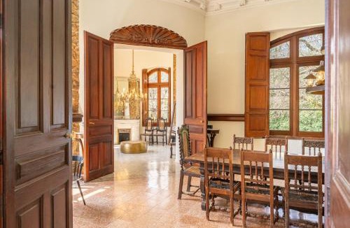 Sant Hilari Sacalm Villa | Majordoms - Castell de Villavecchia - 20 pax