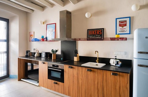 Banyoles Apartment | Majordoms Retrocentric