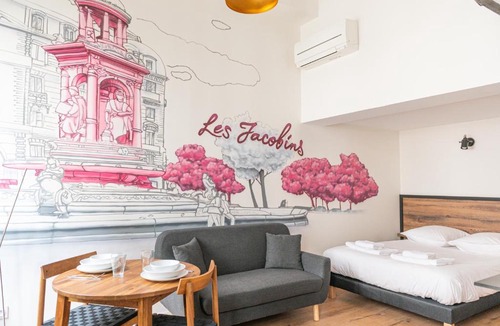 Puvis De Chavannes - Le Lycee Apartment | Make My Day 61, rue Sully