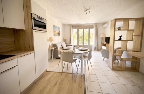 Les Hauts de Canet Resort | Malibu Village