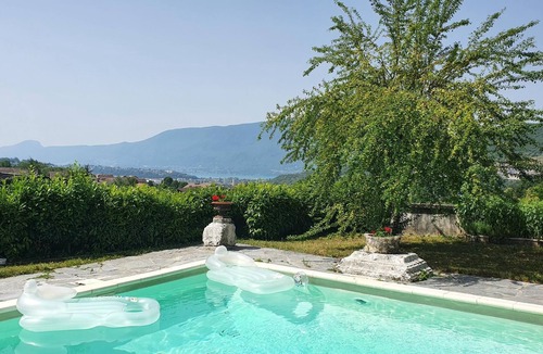 Gresy-sur-Aix House | Manoir de la Tour in a magnificent park overlooking Lac du Bourget