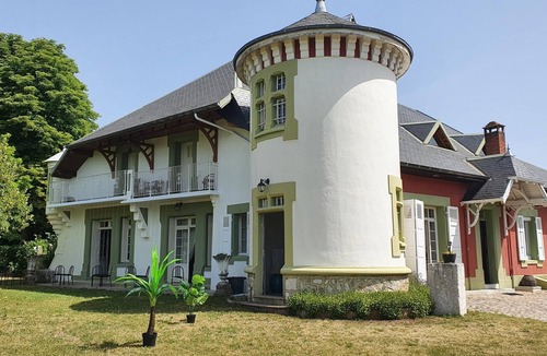 Gresy-sur-Aix House | Manoir de la Tour in a magnificent park overlooking Lac du Bourget
