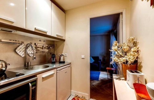 Saint-Thomas-d'Aquin Apartment | Manu apartment Paris