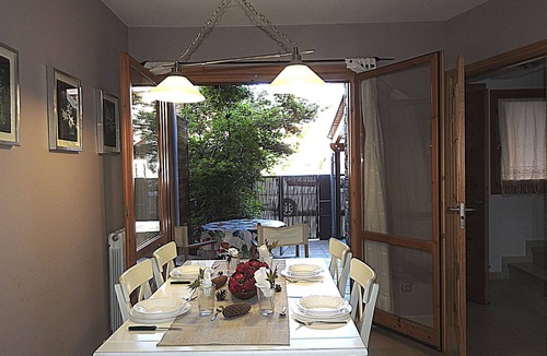 Biescas House | Maple House. Your home on vacation.