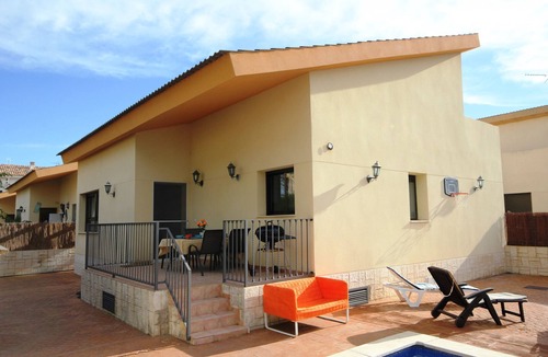 Riumar Ski Chalet | "Mar i Cel"@MARISOL: 220m to the beach, private pool, A/C, WiFi, dog beach.