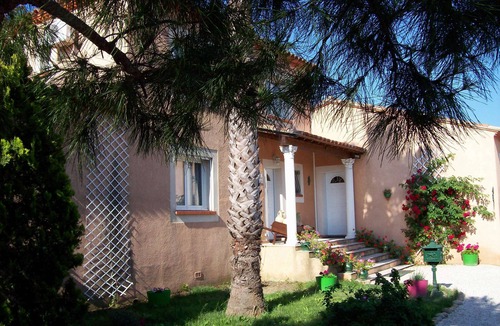 Villelongue-de-la-Salanque Apartment | MARINE * Vacation Rental Near the Sea, Air Conditioning, Private Enclosed Parking, South-Facing Terrace