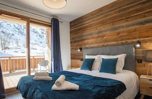 Bonneval-sur-Arc Apartment | Marmotte 3 - South facing apartment up to 12 guests at the foot of the slopes