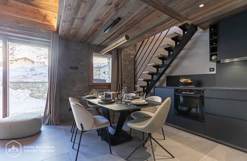 Bonneval-sur-Arc Apartment | Marmotton 01 - Apartment next to the slopes with Nordic bath