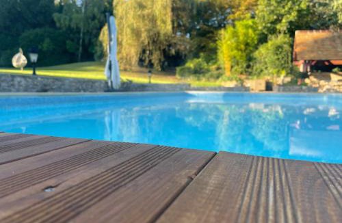 Bras de Fer House | Marquise Barbot