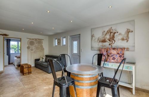 Saint-Laurent-d'Aigouze Apartment | Marselan - Gîtes Du Mas Des Jeux