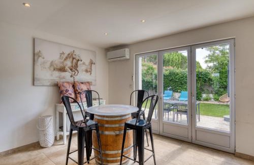 Saint-Laurent-d'Aigouze Apartment | Marselan - Gîtes Du Mas Des Jeux