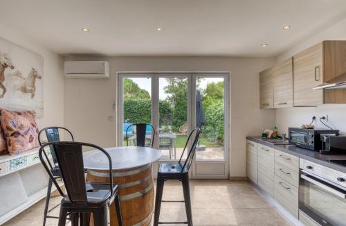 Saint-Laurent-d'Aigouze Apartment | Marselan - Gîtes Du Mas Des Jeux