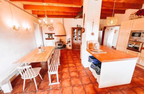 Serinya House | Mas Cal Carreter, Take a Break - Slow Living