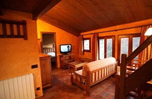 Setcases Apartment | Mas Can Buixat rural apartment for 2 people fully equipped
