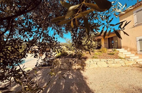 Saint-Saturnin-les-Apt Villa | Mas de la Canopée, pool & air condition
