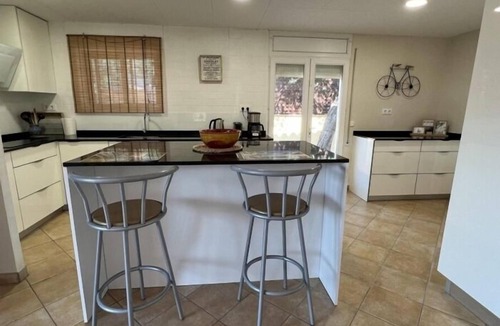 El Mas Fumats Ski Chalet | Mas Fumats house with pool, terrace and garage AV 49