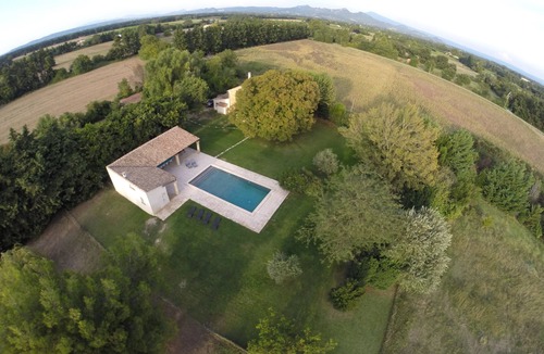Jonquieres House | Mas, haven of peace, max 14 pers, swimming pool 6*12, WIFI, air conditioning, 10 mn from A75 exit