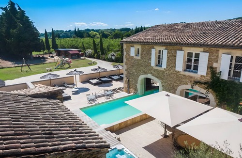 Grillon Villa | Mas Loisonville: 32 Guests, Private Pool, Weddings, Seminars & Family Holidays