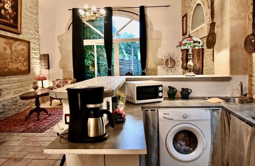 Generac House | Mas Provençal à 10 Minutes de Nîmes. Animaux de Compagnie Acceptés !