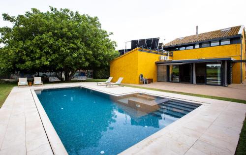 San Martin Sarroca House | Masia Cal Sisplau, con piscina y rodeada de viñedos a 10 minutos de Vilafranca del Penedés, Barcelona ,Cataluña