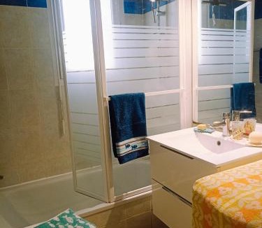 Mauguio Apartment | Mauguio-Carnon Apt T2 Tout Confort, Spacieux, Lumineux, Clim, Wifi, Balcon, parking privé, 15 mn des plages, de Montpellier