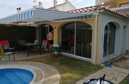 El Casalot Villa | MEDDAYS Villa Kiara