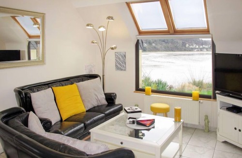 Tredrez-Locquemeau House | Meeresblick by Interhome