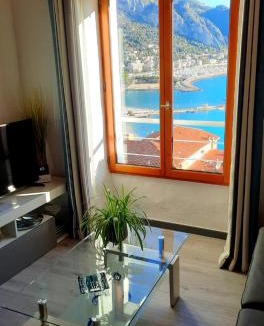 Old Town Apartment | MENTON, centre historique, vue mer