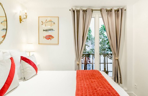 Quartier du Mail Apartment | Merveil Luxury Suites AboukirI-II-III-IV