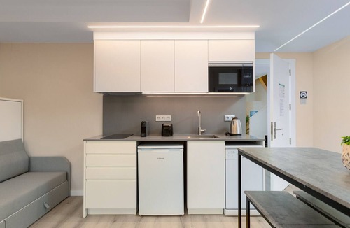 Vilassar de Mar Apartment | Mestral - Aparthotel with Swimming Pool