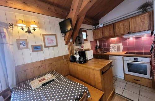 Bonneval-sur-Arc Apartment | Mezzanine Studio - Sleeps 4