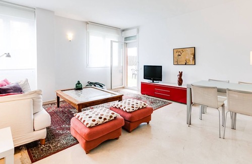 Montgat Apartment | MIA BEACH CITY-apartment, terrace, pool, garage, wifi-internet.