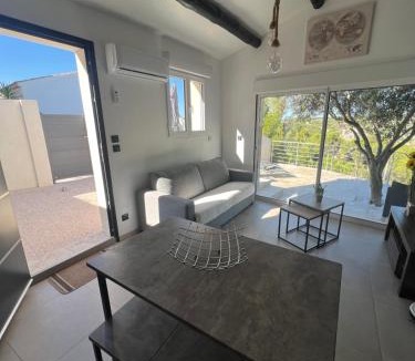 Ensues-la-Redonne Apartment | Mini Villa 30 m2 max 4 personnes