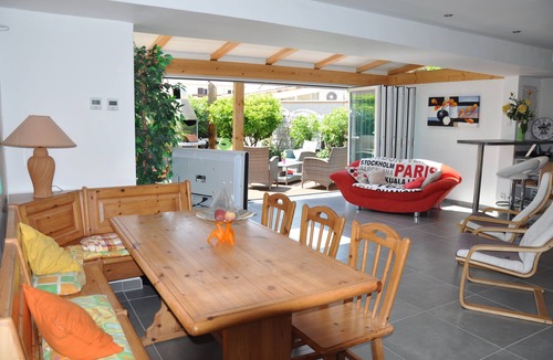Sainte-Marie-la-Mer House | Minutes from the beach, pool inside the residence, shopping facilities nearby
