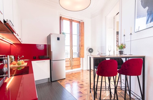 Ciutat Vella Apartment | Miró - Two Bedroom Apartment, Sleeps 4