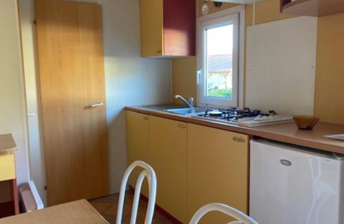 Vic-sur-Cere Other | Mobil-home 4 pers avec Terrasse à Vic-sur-Cère - API-1-52-1235