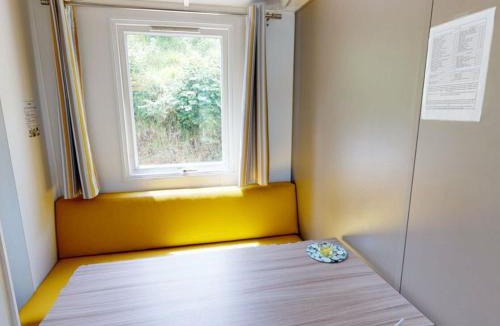 Vic-sur-Cere Other | Mobil-home avec terrasse à Vic-sur-Cère, 4 personnes - API-1-52-1251