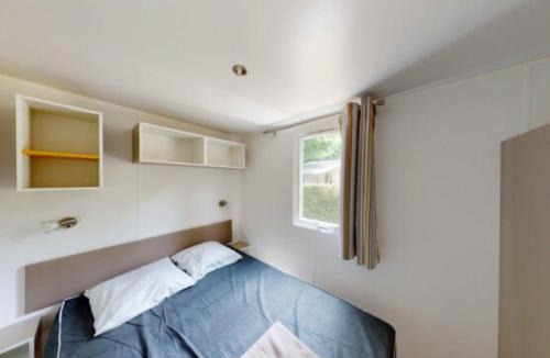 Vic-sur-Cere Other | Mobil-home avec terrasse à Vic-sur-Cère, 4 personnes - API-1-52-1251