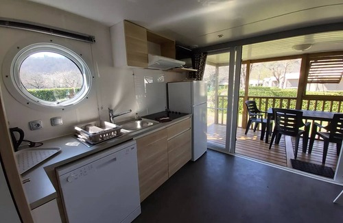 Flagnac House | Mobil home Eglantine - 2 bedrooms 4 to 5 persons - 4 pers. included in the price