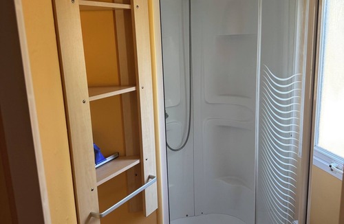 Saint-Fort-sur-Gironde House | Mobile home for rent, fully equipped, with sheets, bedding, and bath towels included,